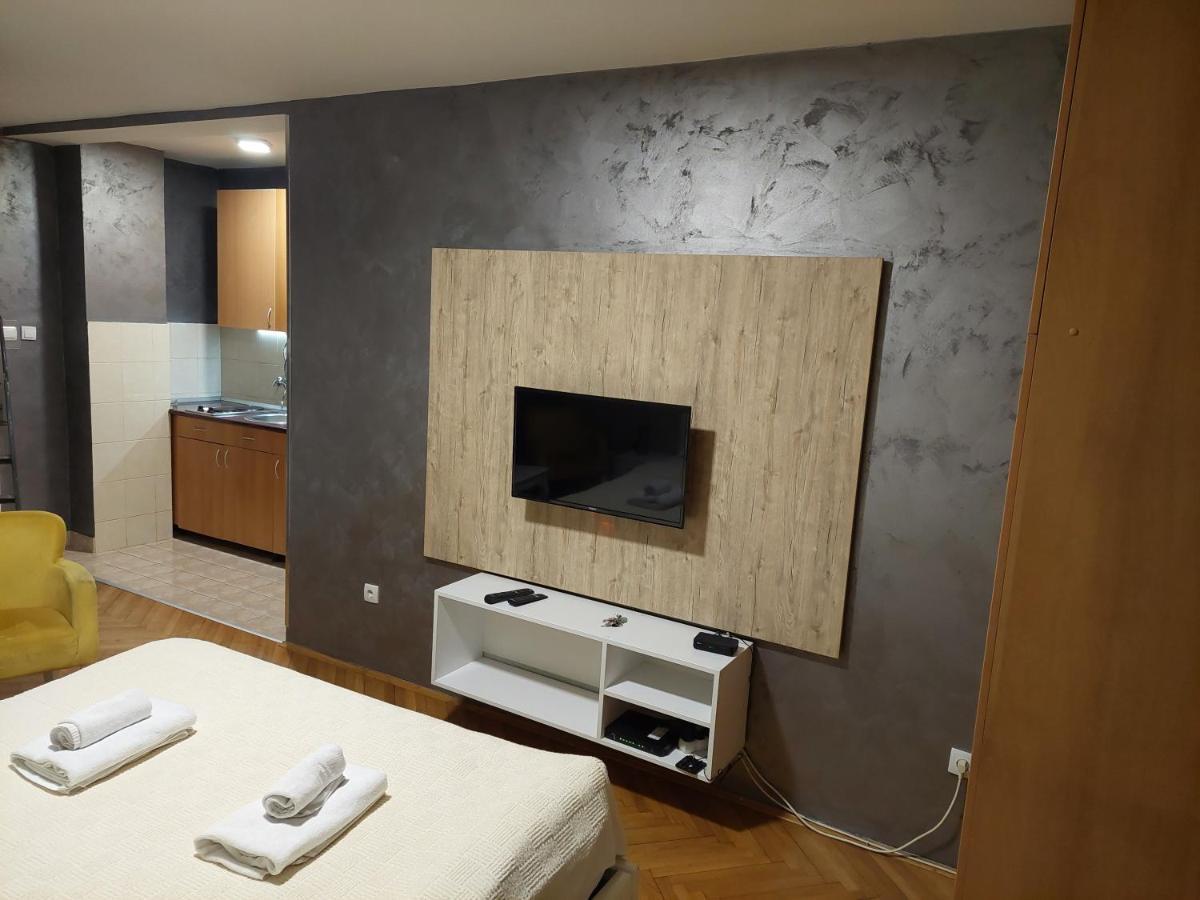 Apartmani Jasmin Újvidék Kültér fotó