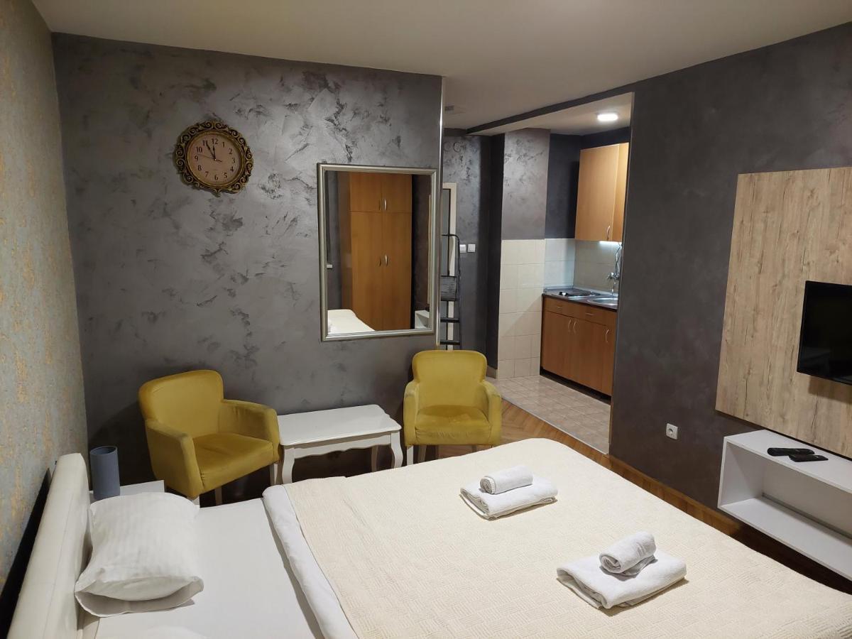 Apartmani Jasmin Újvidék Kültér fotó