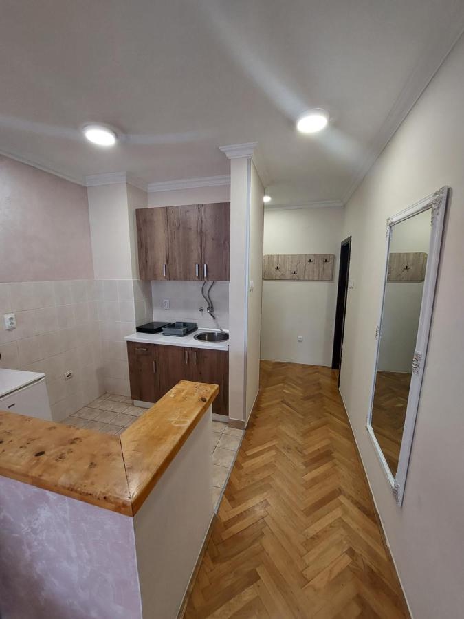 Apartmani Jasmin Újvidék Kültér fotó